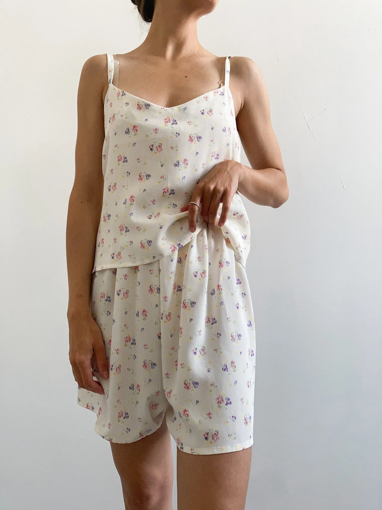 1940s Beige Ditsy Floral Pyjama Set