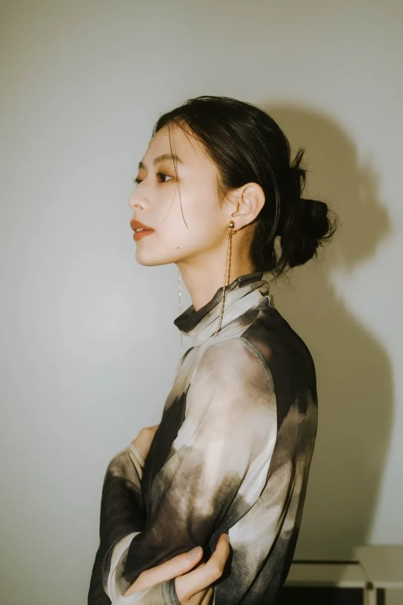 paint sheer high neck tops/4color