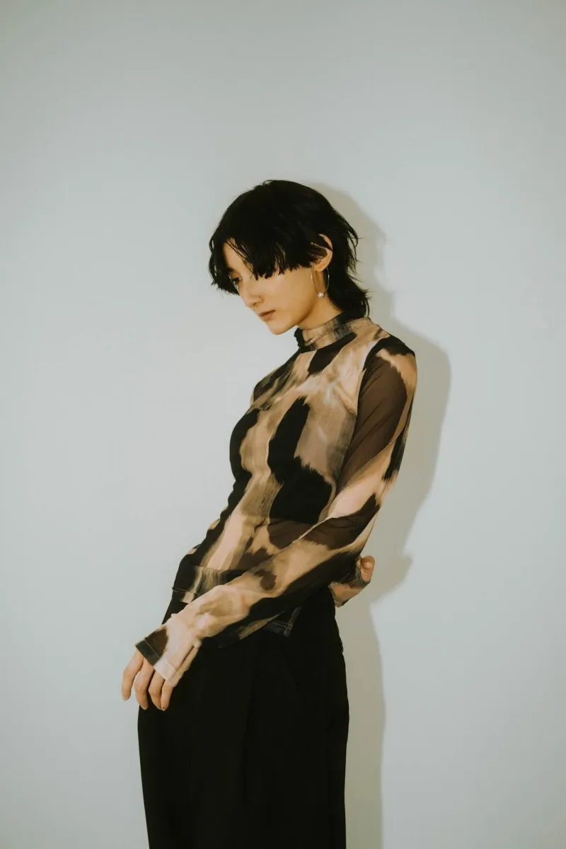 paint sheer high neck tops/4color